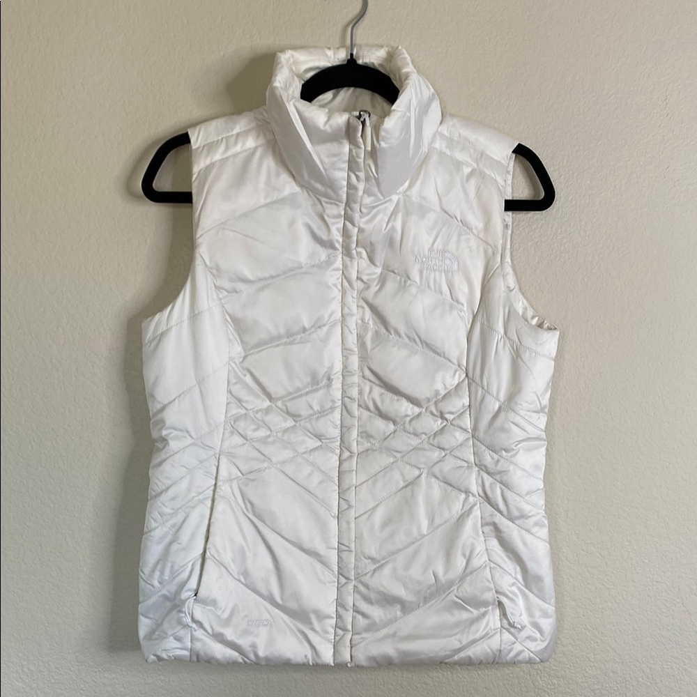 The North Face Aconcagua White down Quilted Vest women’s small